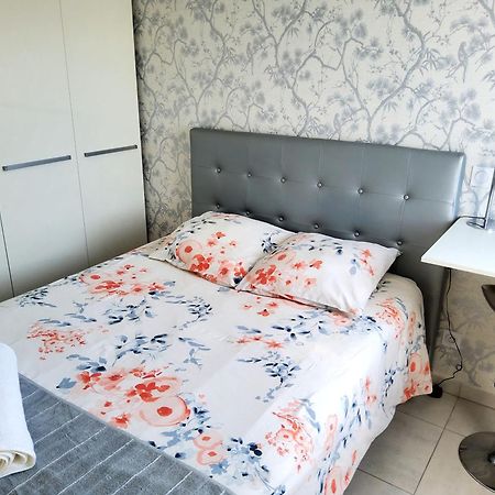 Magnifique Rooftop Duplex Climatise Familial, Aux Arceaux 몽펠리에 외부 사진